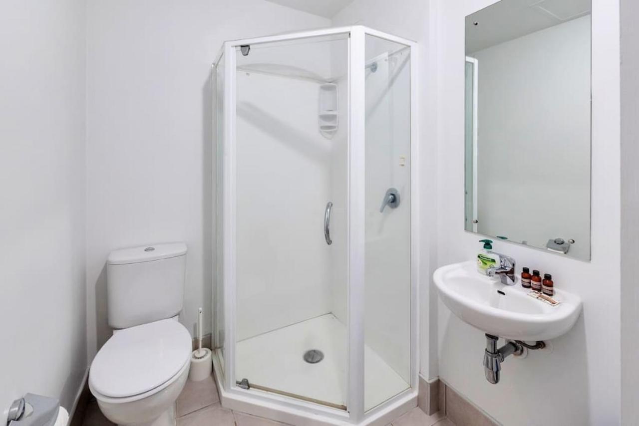 Cute Little Private Studio In The City Окленд Экстерьер фото